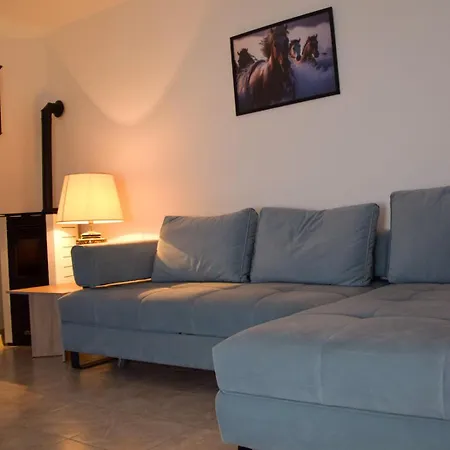 Dina 1 Apartment *