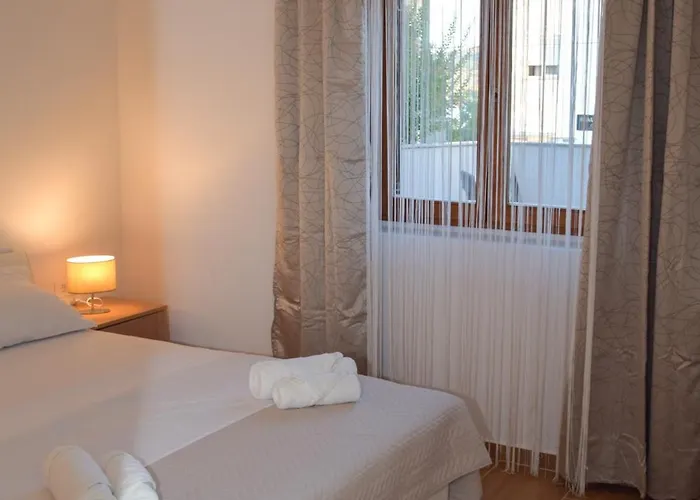 Apartament Dina 1 Posedarje